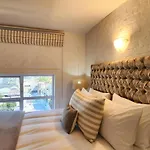 Harbour Terrace Luxury Apartments